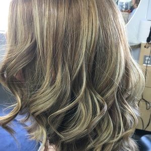 Meet your Posher, Isabel